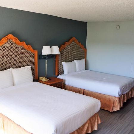 Hotel Elev8 Конро Екстер'єр фото