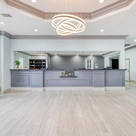 Hotel Elev8 Конро Екстер'єр фото