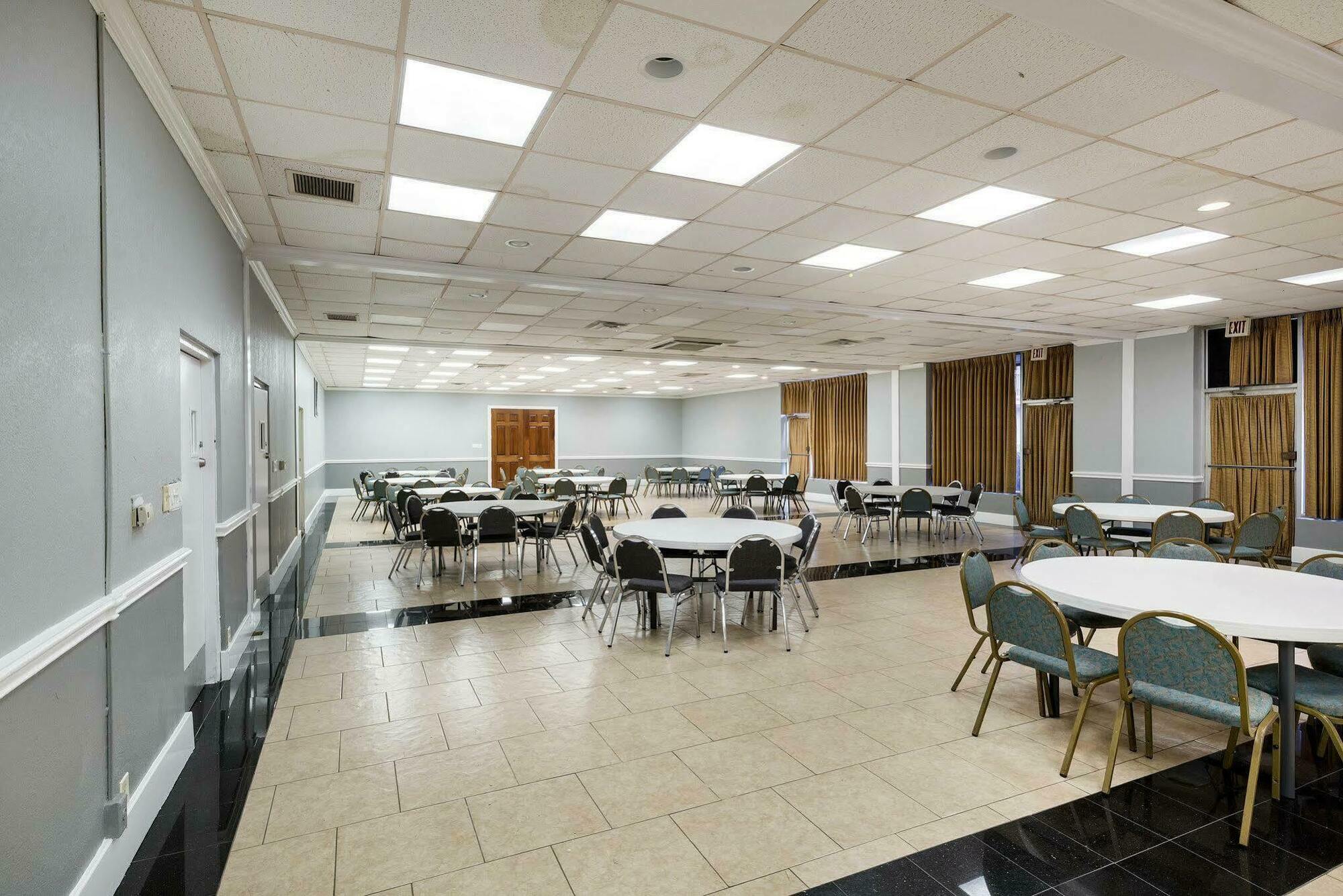 Hotel Elev8 Конро Екстер'єр фото